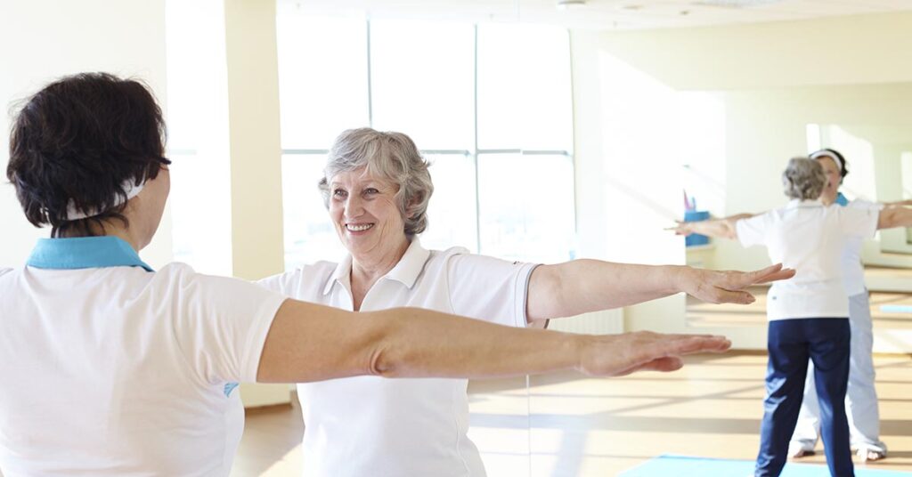 Reabilitação para Parkinson: passo a passo do tratamento multidisciplinar